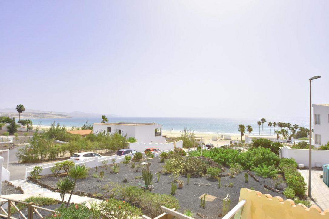 Book Jet - Hibiscus Beach Front Коста-Кальма Екстер'єр фото